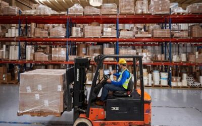 Robotics Integration in Order Fulfillment: Faster Output Starts Here!